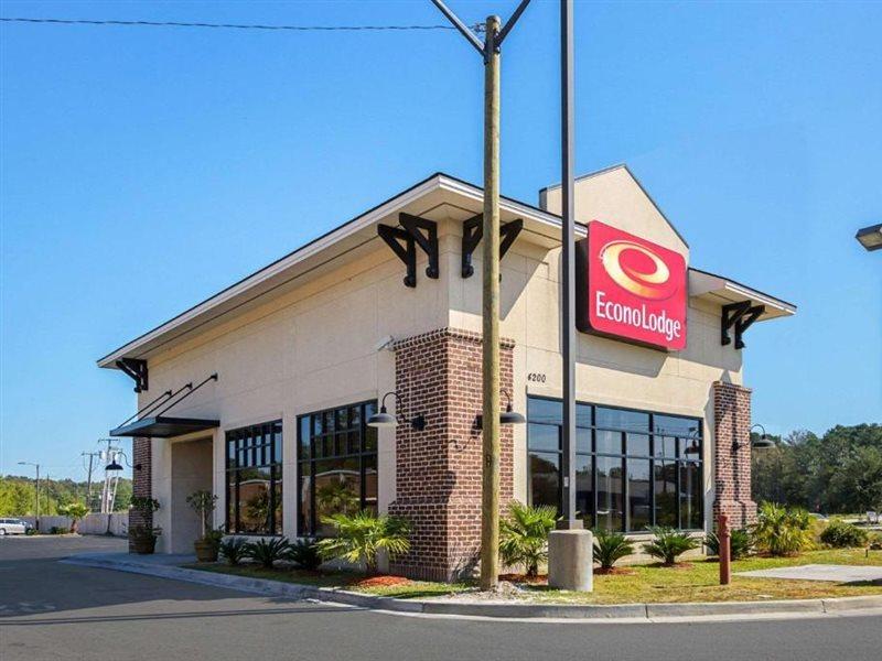 Econo Lodge Savannah Esterno foto