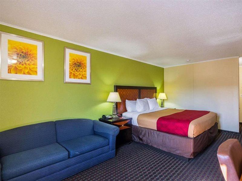 Econo Lodge Savannah Esterno foto