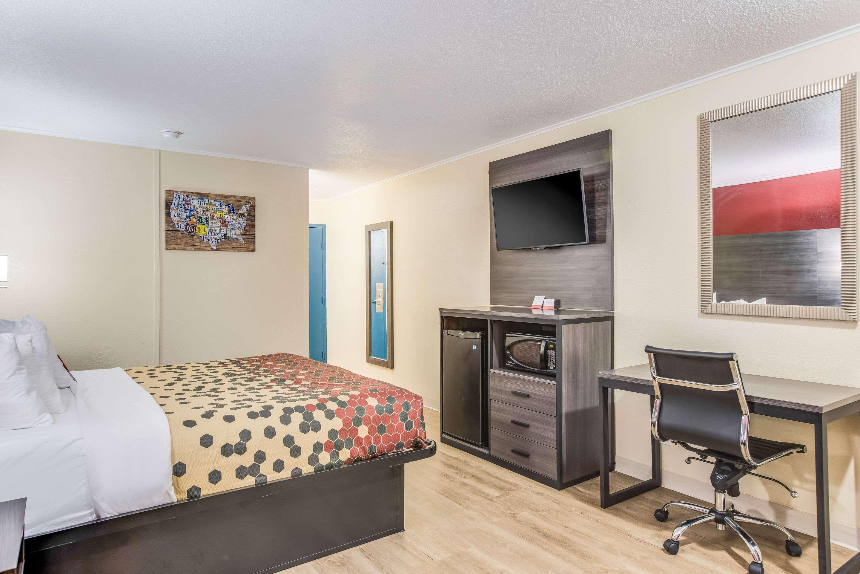 Econo Lodge Savannah Esterno foto