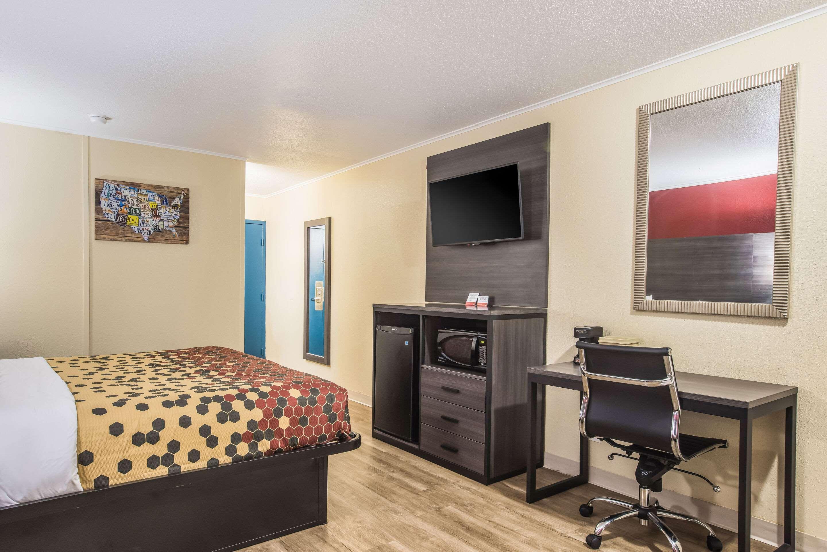 Econo Lodge Savannah Esterno foto