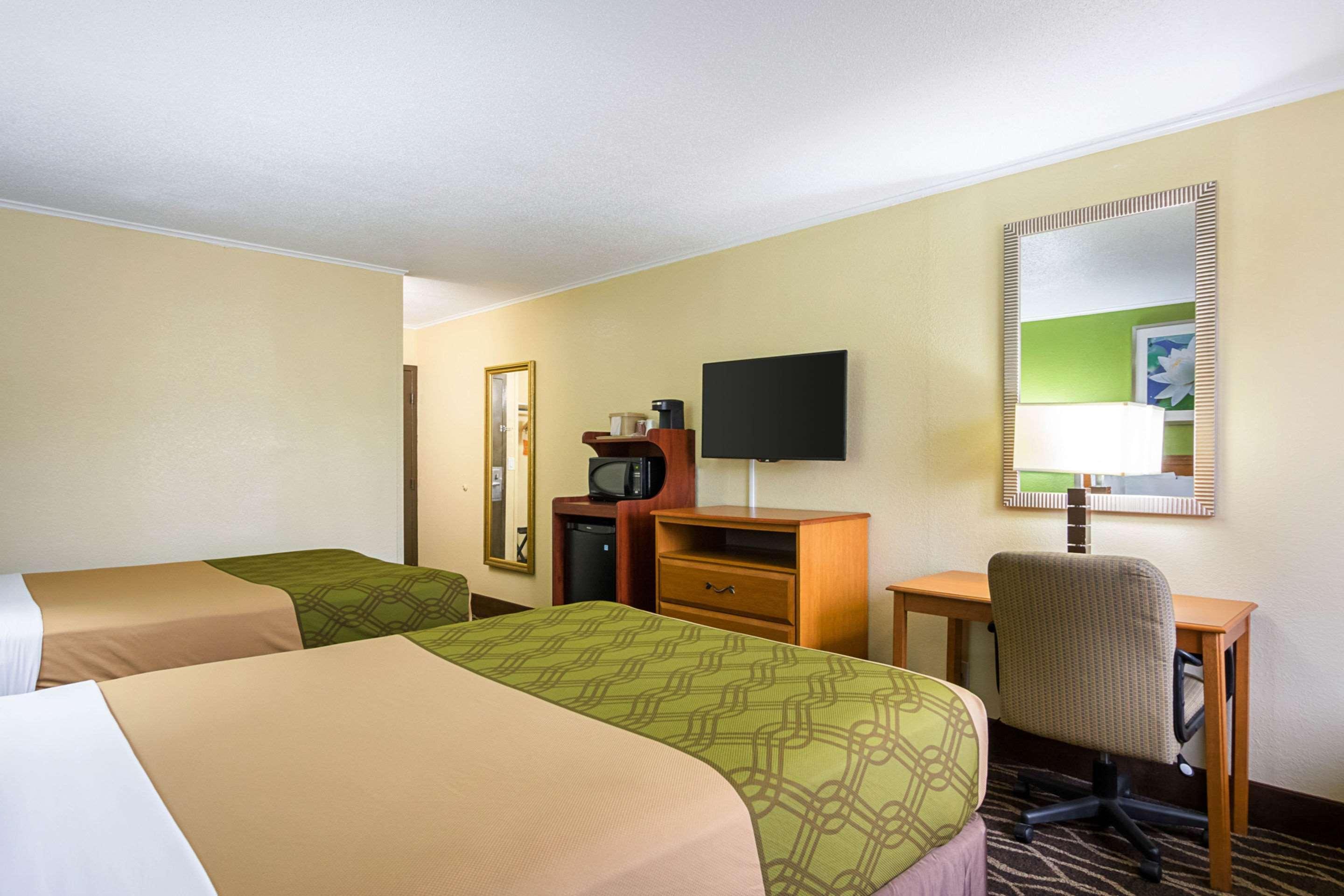 Econo Lodge Savannah Esterno foto