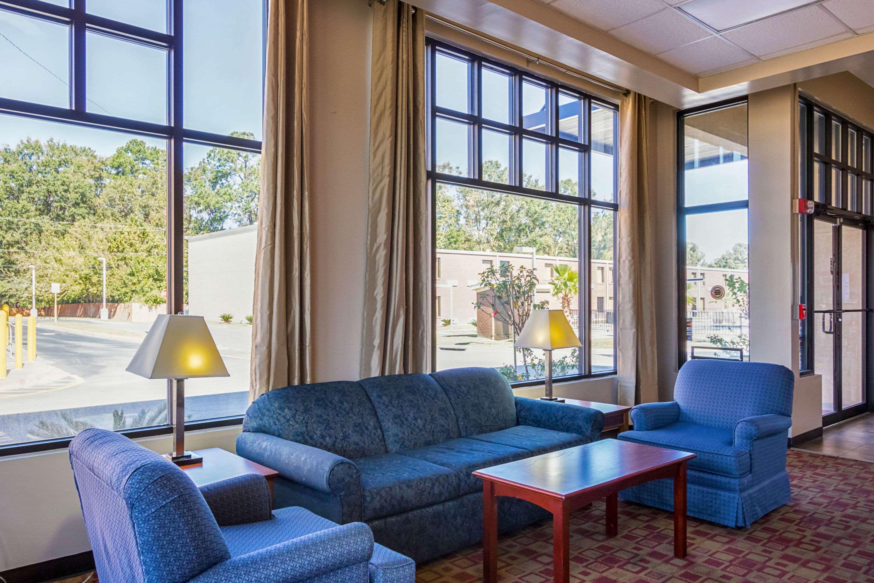 Econo Lodge Savannah Esterno foto